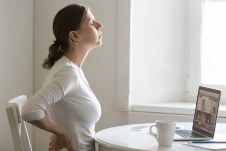 أسباب ووصفات طبيعية لآلام المفاصل عند النساء