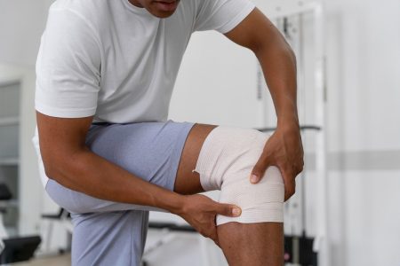 هل يحتبس الماء في ركبتيك ؟ حيلة طبيعية تريحك من المشكلة بدون ألم…