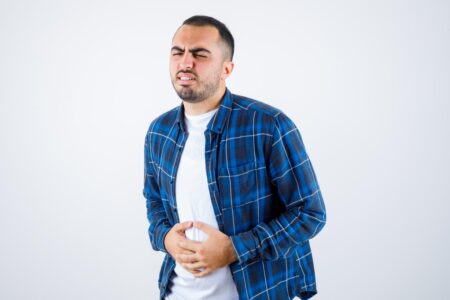 9 أنواع من الأوجاع في البطن واسبابها المحتملة. معلومات قد تنقذ حياتكم !