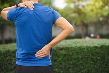 تخلصوا إلى الأبد من الديسك وآلام الظهر ومشاكله بالكايروبركتك
