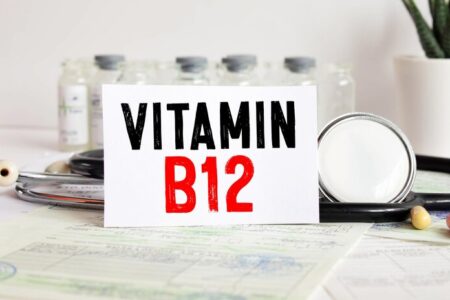 أعطني 10 دقائق، وسأخبرك حقيقة النقص بالفيتامين B12