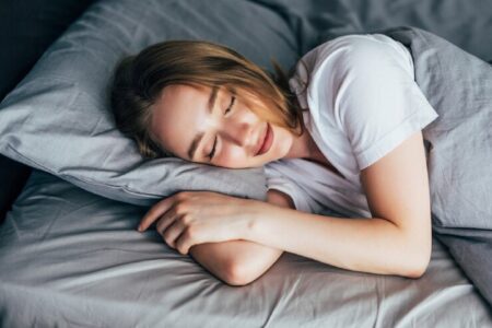 مشاكل النوم تجعل النساء معرضات للإصابة بالسكري