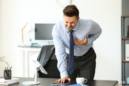 كيف تتجنبون الإحساس بالألم عند أخذ حقنة (و6 نصائح تخلصكم من الأوجاع والتوعكات فوراً)